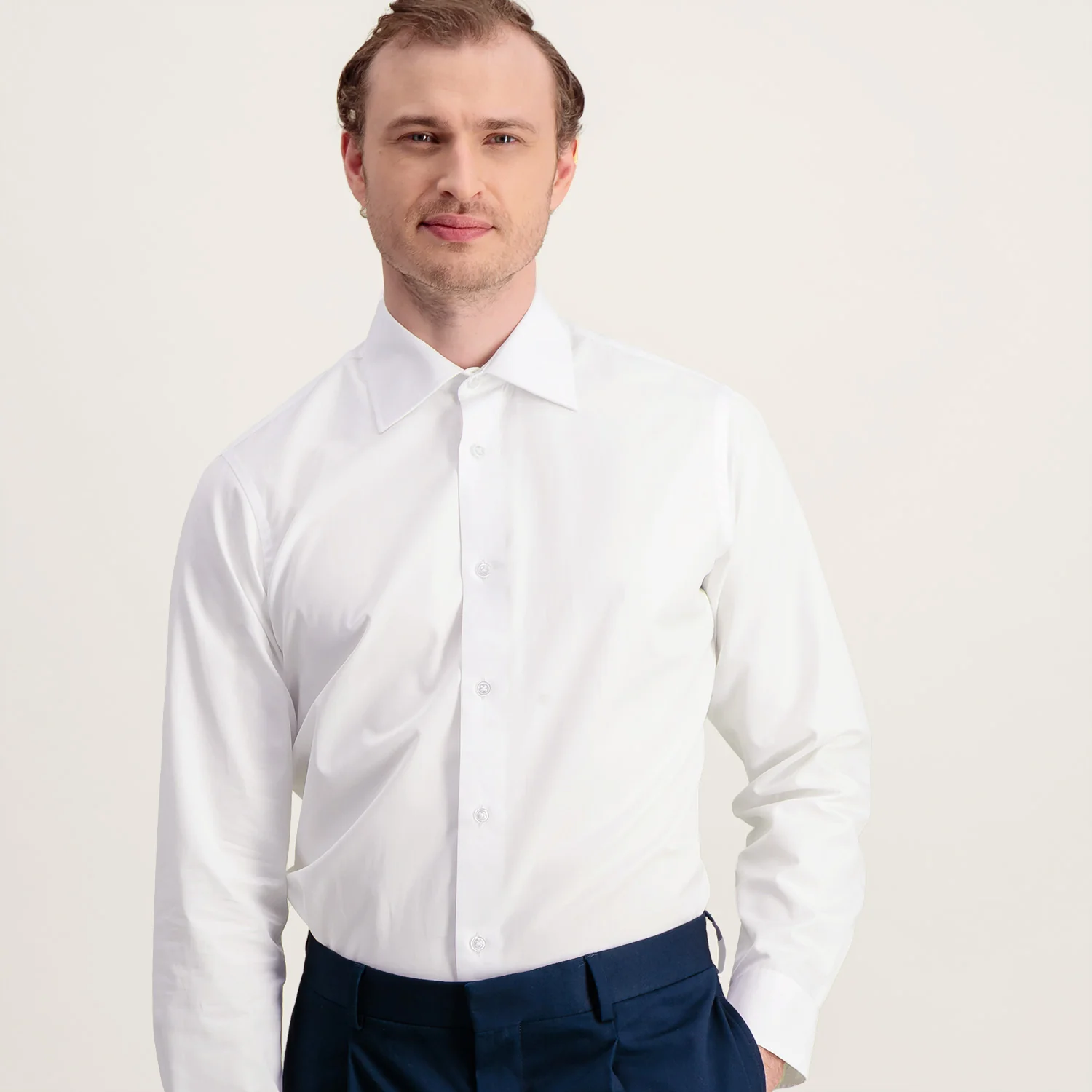 Fitted shirt in white double-twisted poplin