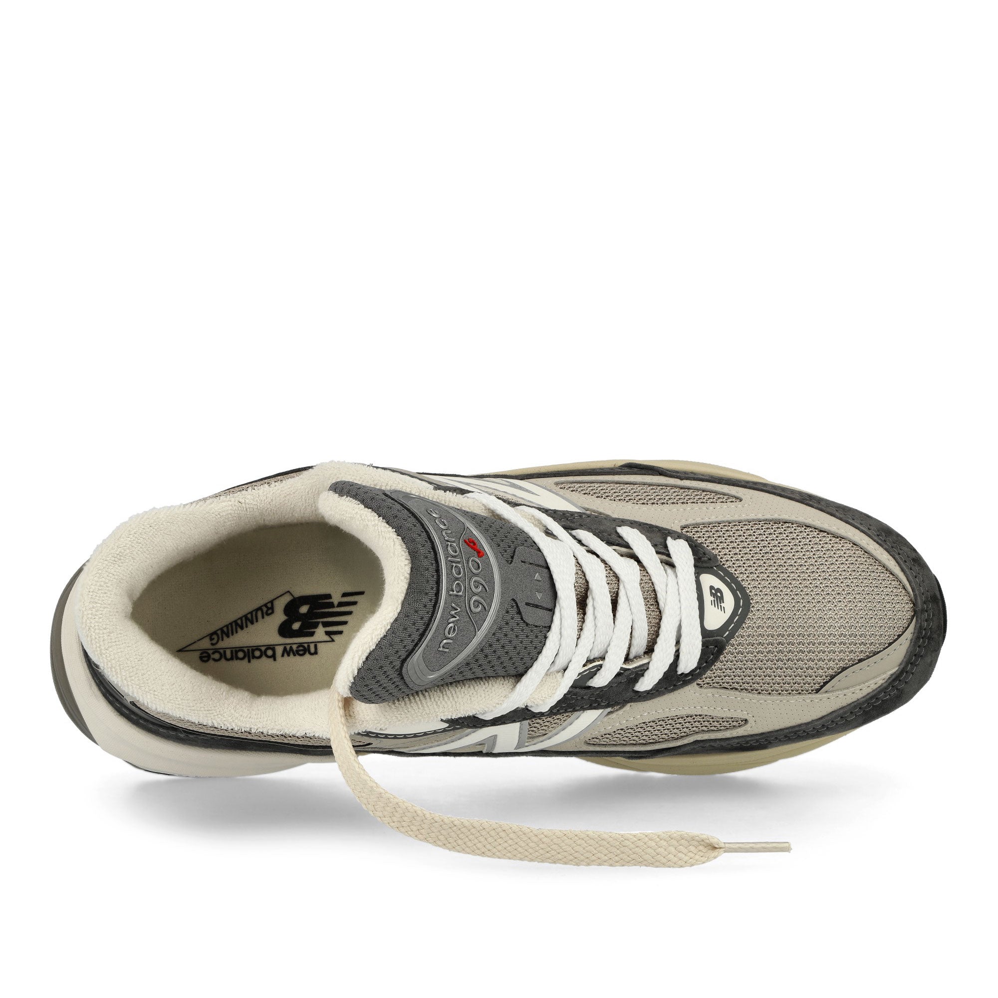 New Balance<br>U990GR6