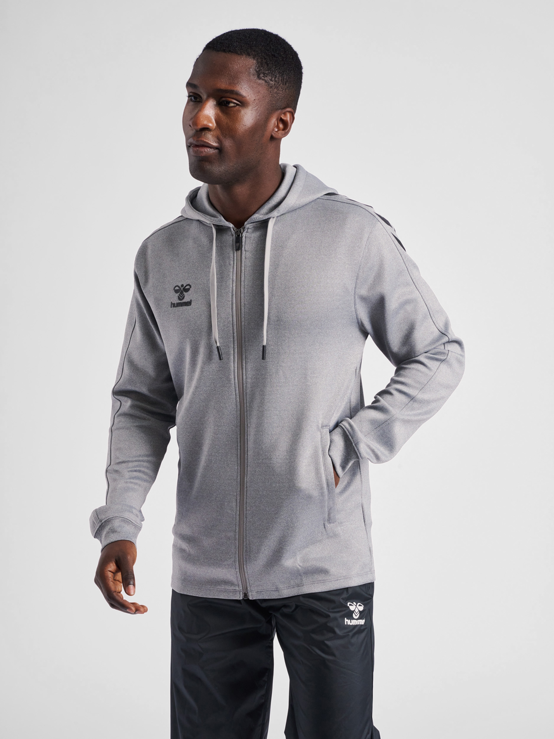 hmlCORE XK POLY ZIP HOOD SWEAT