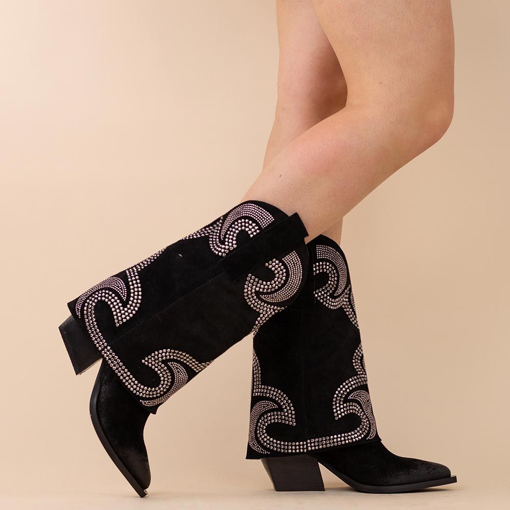 Kaplaarzen zwart suede met studs