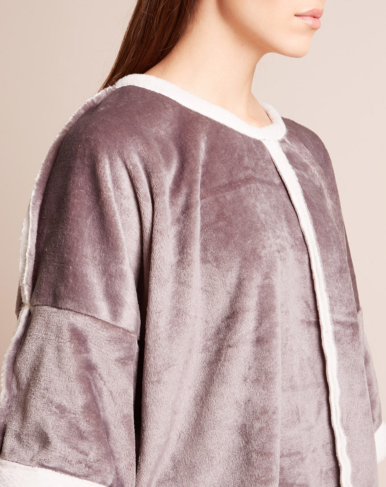Le Chat Poncho en Velours Cocoon gris/écru