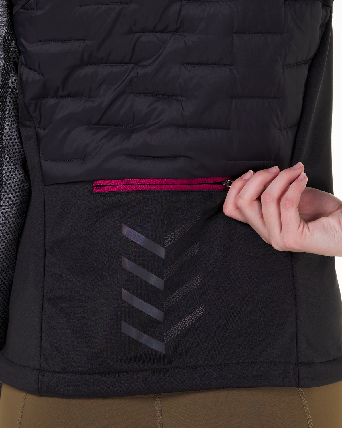 LEVITY Ultra Tech Hybrid Vest Pitch Black