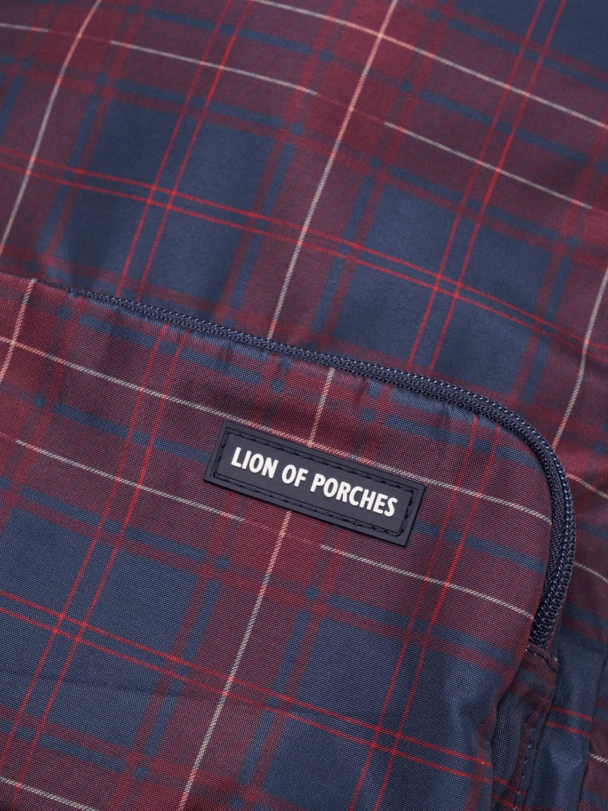 Mochila com estampado xadrez