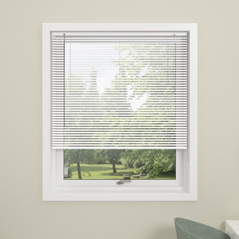 PERSIENNE DEBEL TWIST ALUMINIUM 60X130CM HVIT