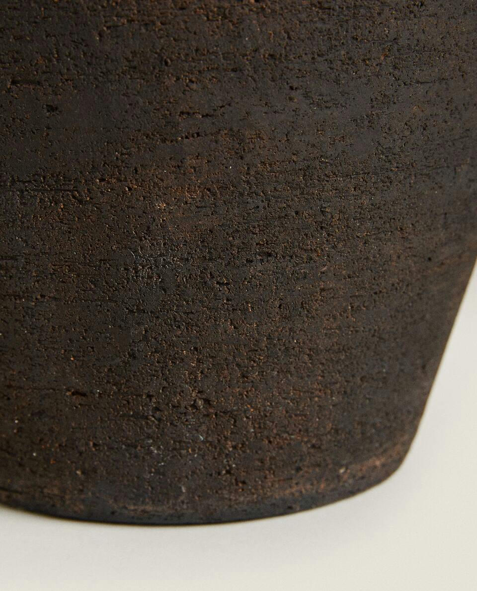 VASO DE TERRACOTA PRETA