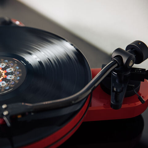 Koop Pro-Ject RPM 1 Carbon Draaitafel | 5 Jaar Garantie Wit hoogglans