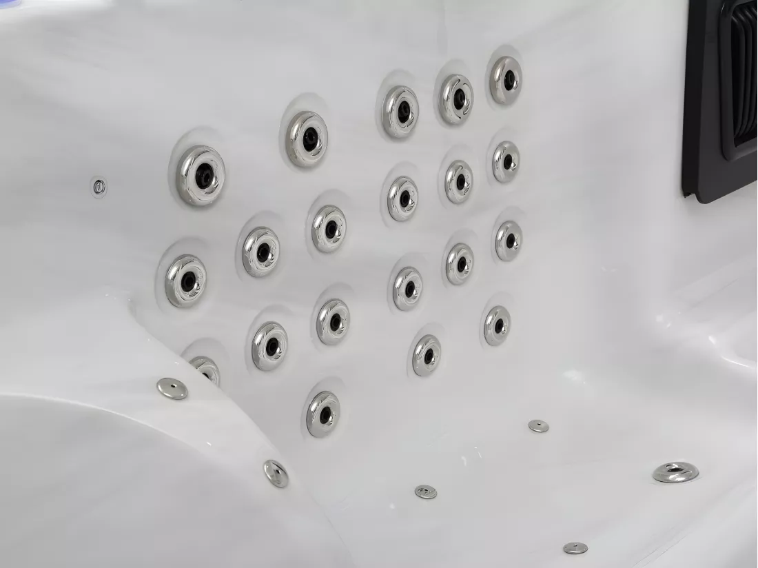 SPA 6 places blanc avec accessoires - Gamme prestige ULYSSE IV - 132 jets - l220 x L220 x H97 cm - Système Balboa
