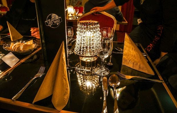 Carte Blanche Dresden - Travestie-Show mit Dinner