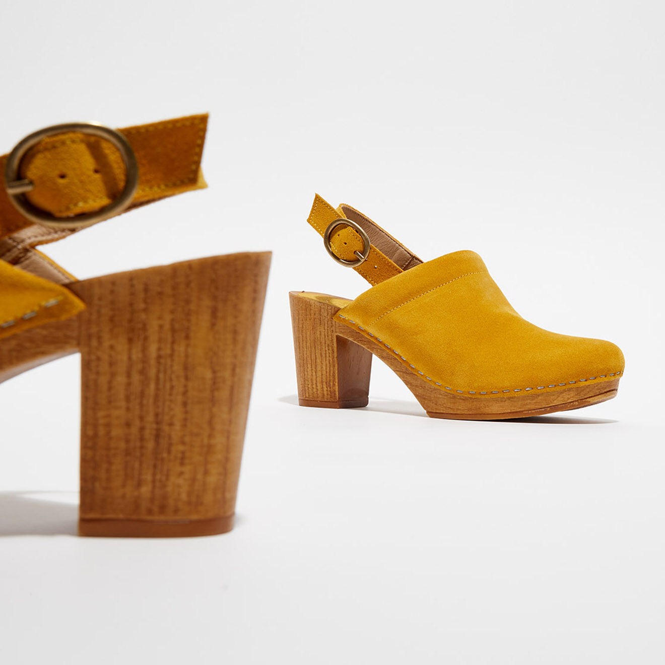 Apologie Studio Sabots en Velours de Cuir Nicole miel - Talon 8 cm
