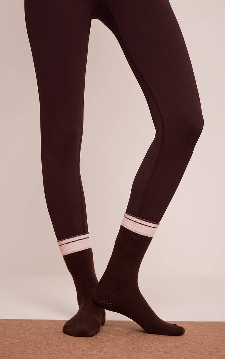 Chocolat Chaussettes Antidérapantes Brodées Prettylittlething