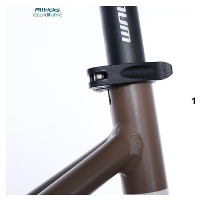 Vélo de Ville Électrique Bicyklet Victoire Shimano Alivio 9V 400 Wh 700 mm Marron - Produit Reconditionné