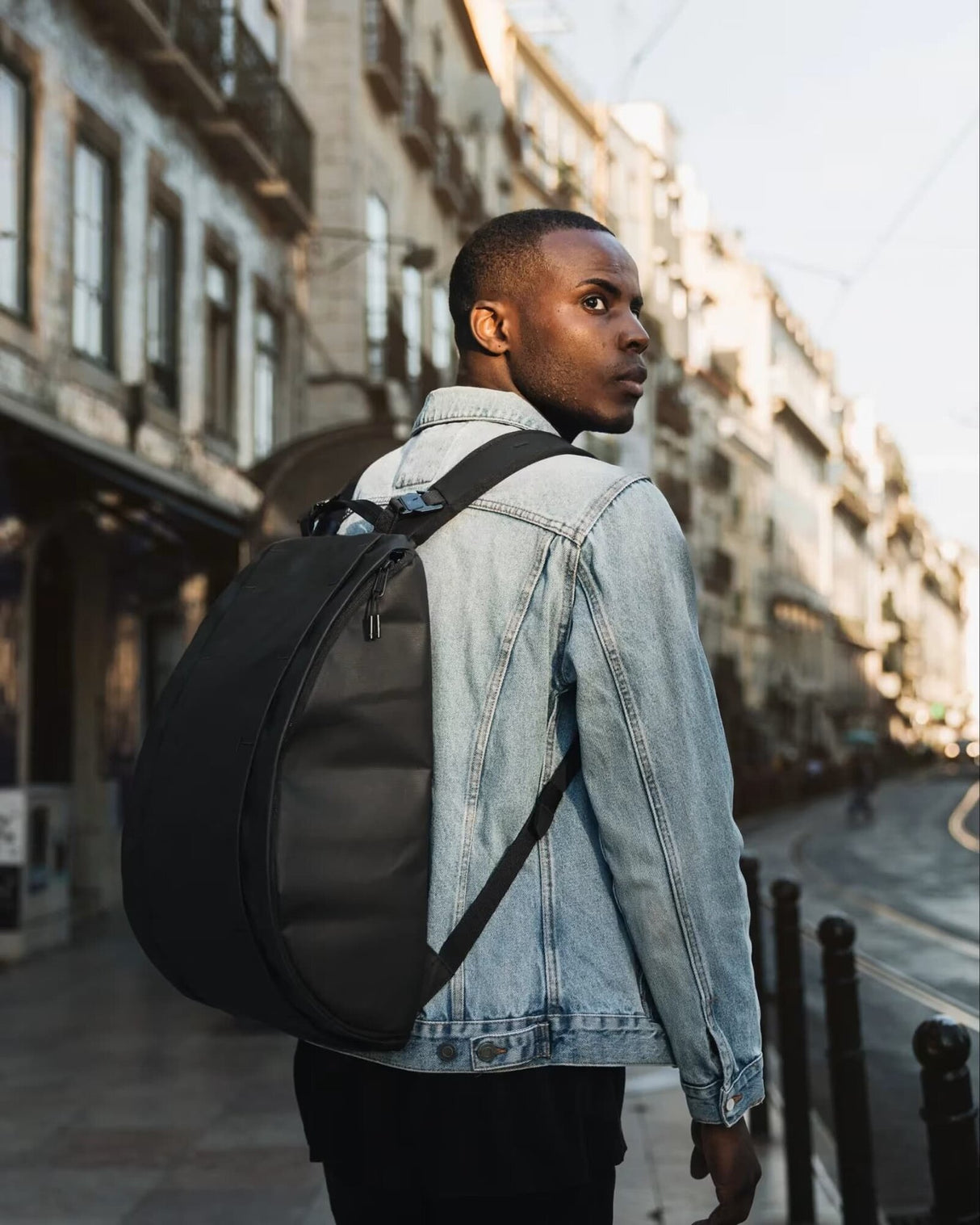 Db<br>Hugger Base Backpack 15L