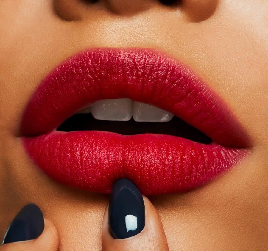 MAC Powder Kiss Liquid Lipcolour Haute Pants 5ml