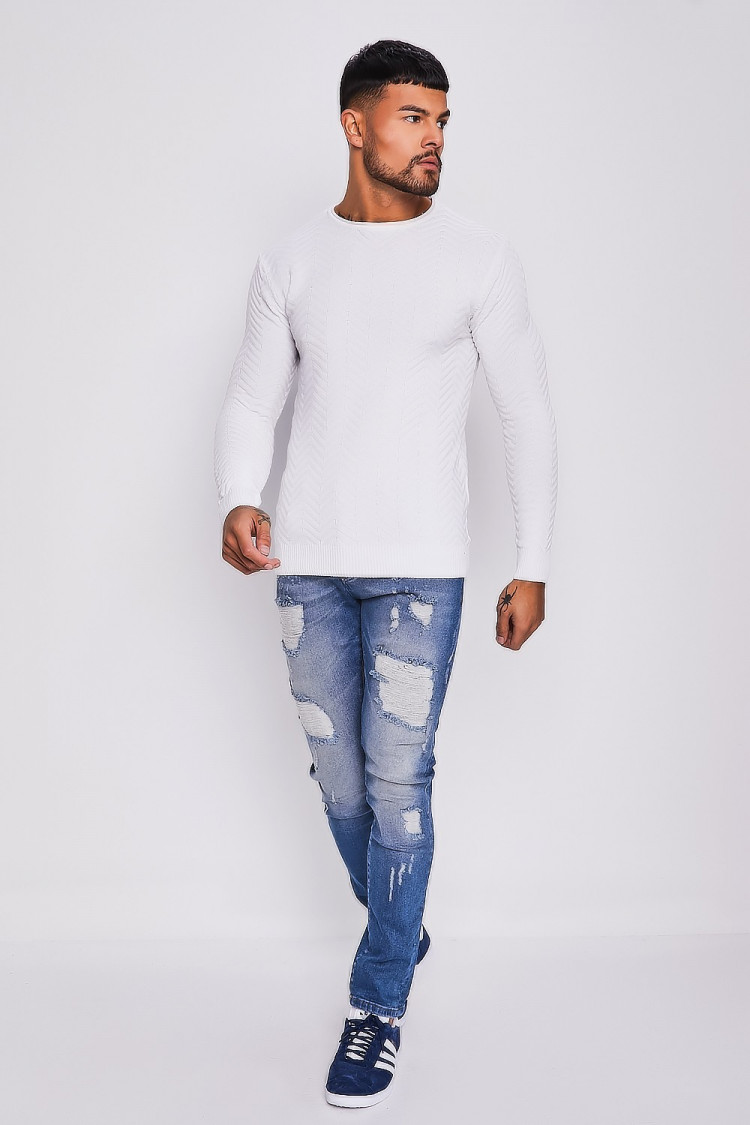 Pull blanc à motif chevron en relief