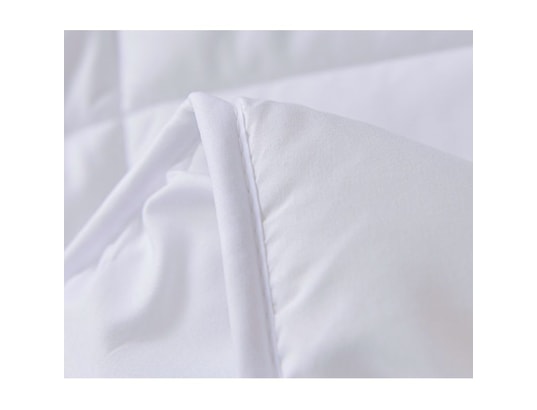 HERZBERG - Couette en microfibre 200x200cm blanche hg22067wd