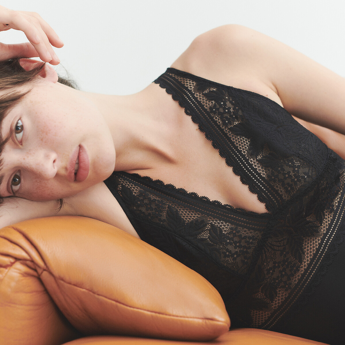 COLEÇÕES LA REDOUTE<br>Assinatura corporal em kant, JEANNE