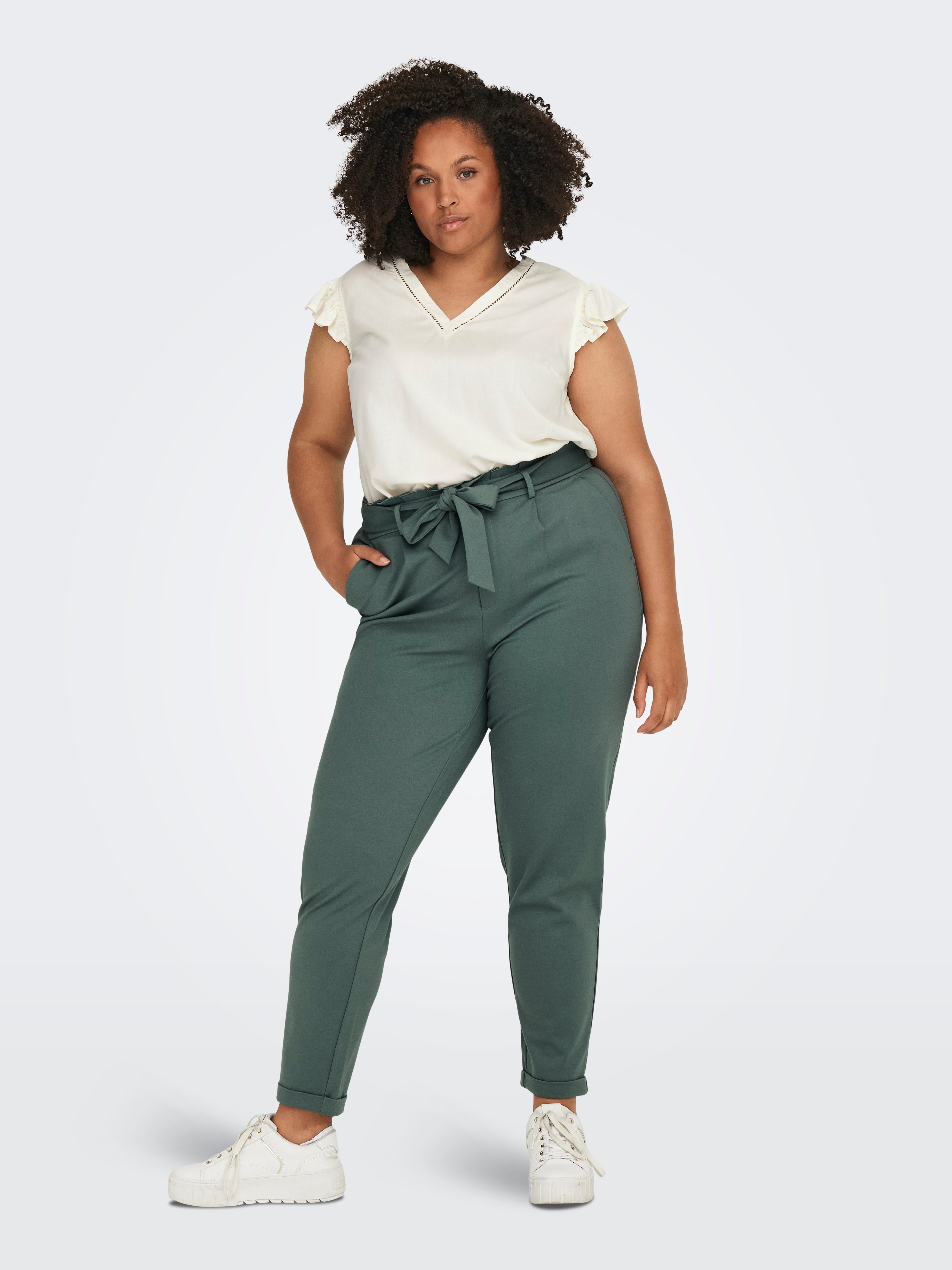 CARGOLDTRASH Sehr niedrige Taille Normal geschnitten Paperbag Hose Balsam Green