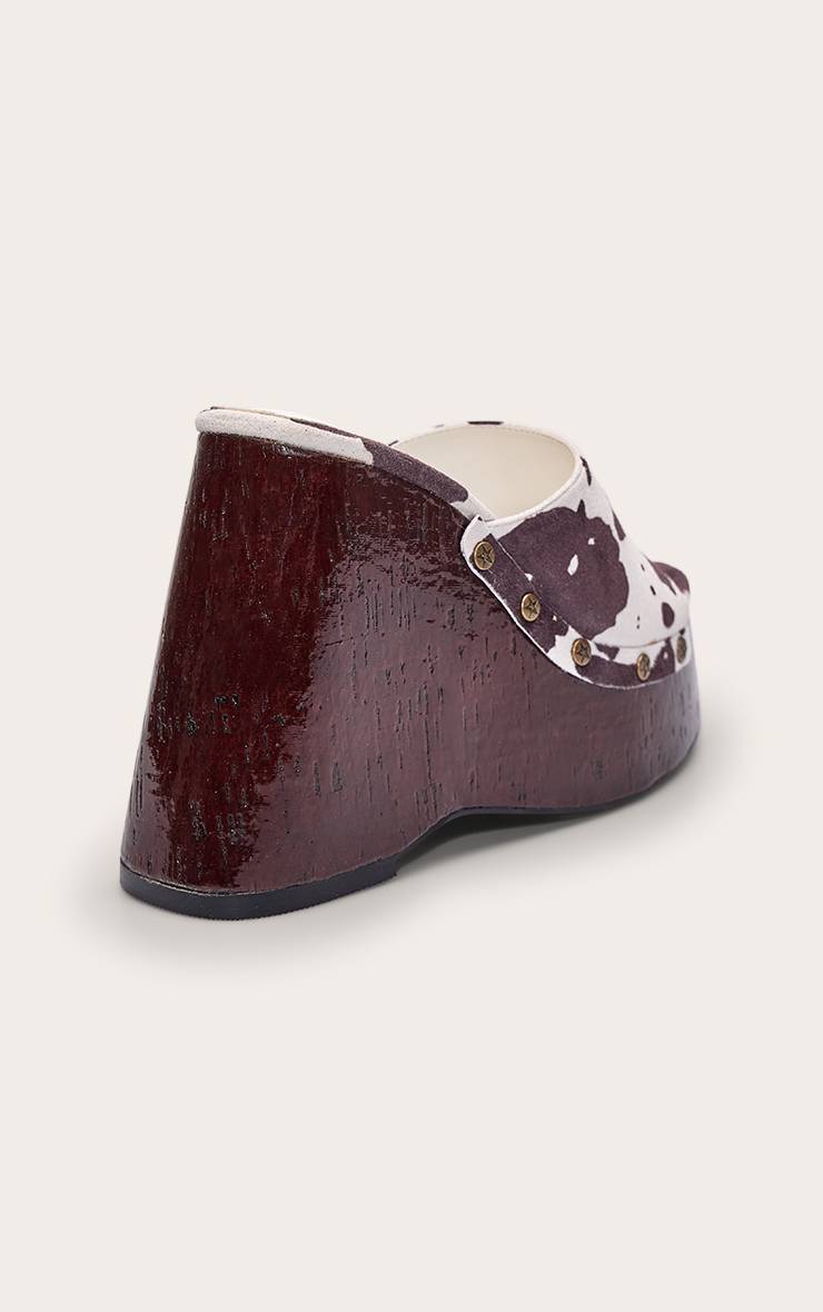 Noir Mules Compensées À Clous En Synthétique Imprimé Vache
