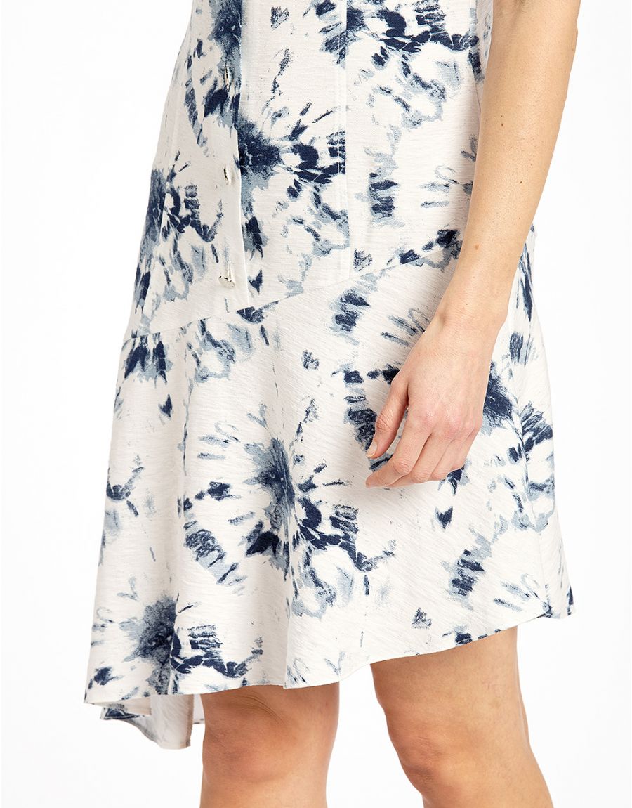 Robe blanche asymétrique