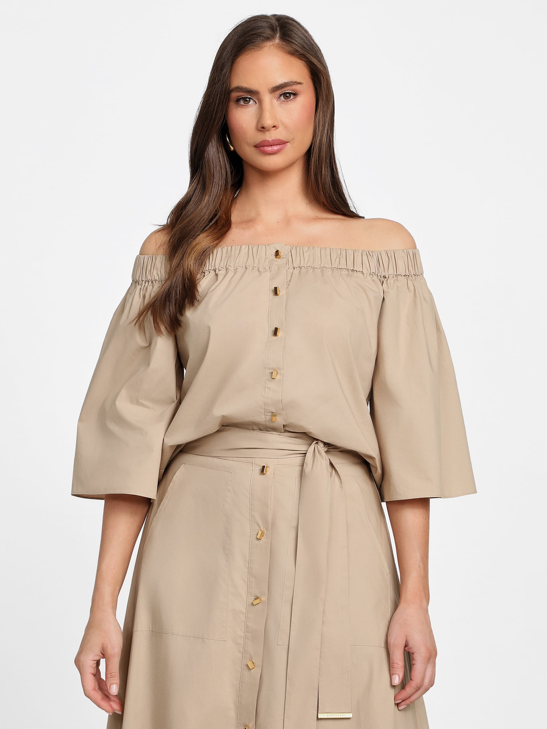 Blusa Pat com ombros à mostra