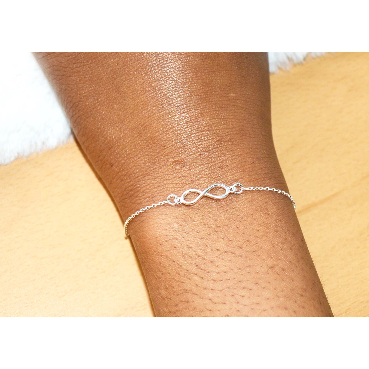 Bracelet chaîne fine délicate motif Infini argent 925