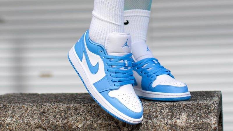 Jordan 1 Low University Blue (Women Size!!)