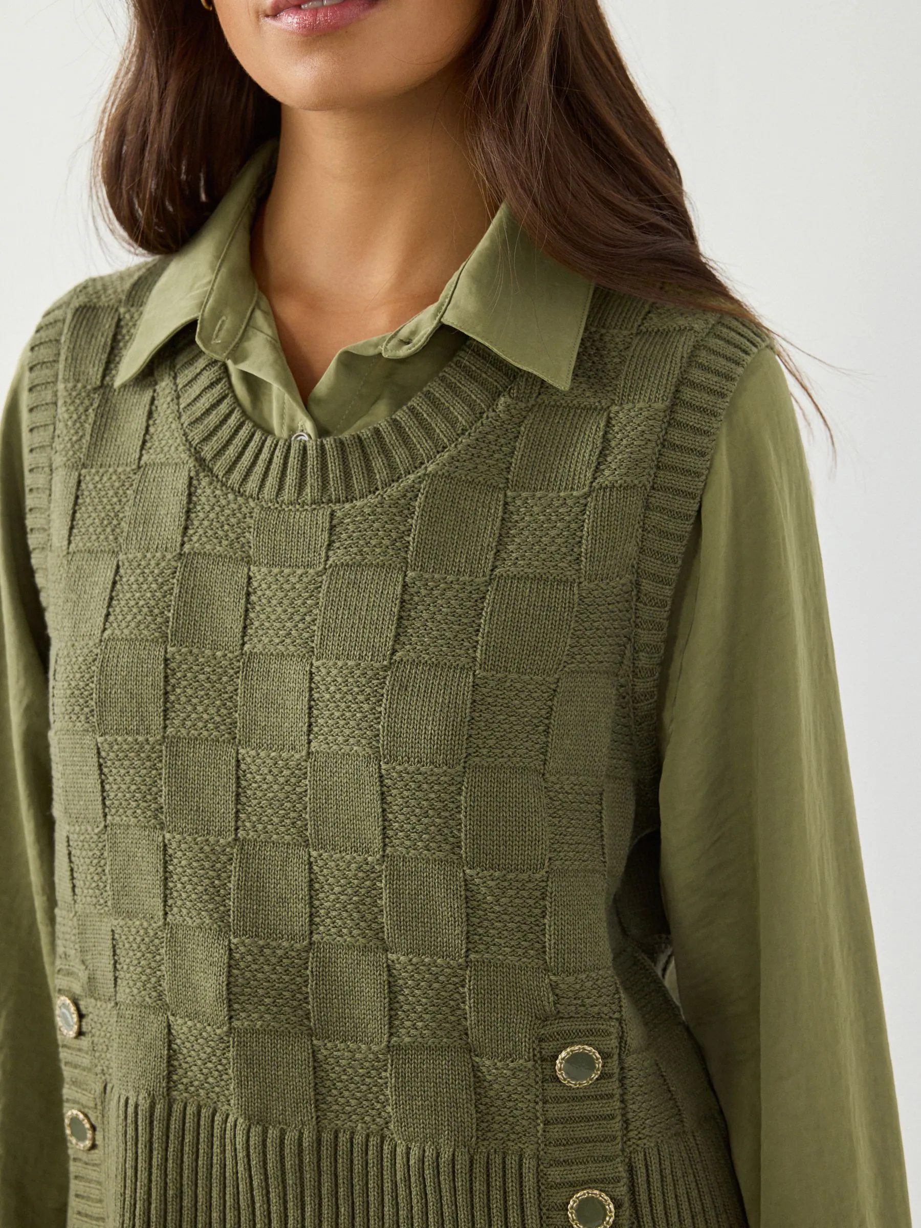 Kakigroen - Knitted Tank Shirt Layer With Button Detail