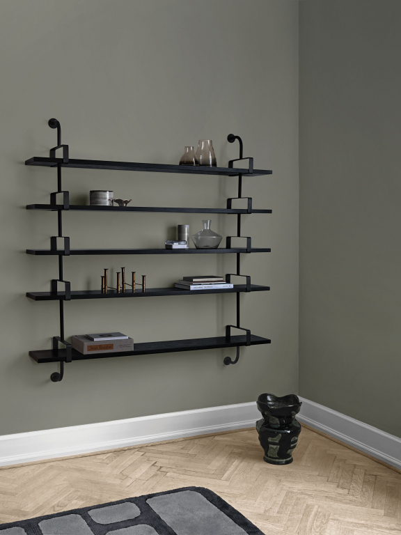 Gubi Demon 5 wandkast 155 cm walnoot