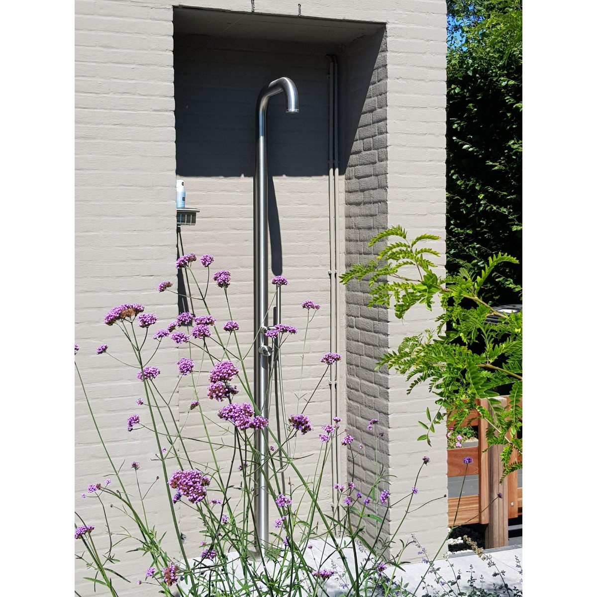 FortiFura Outdoor Original vrijstaande buitendouche met handdouche geborsteld RVS