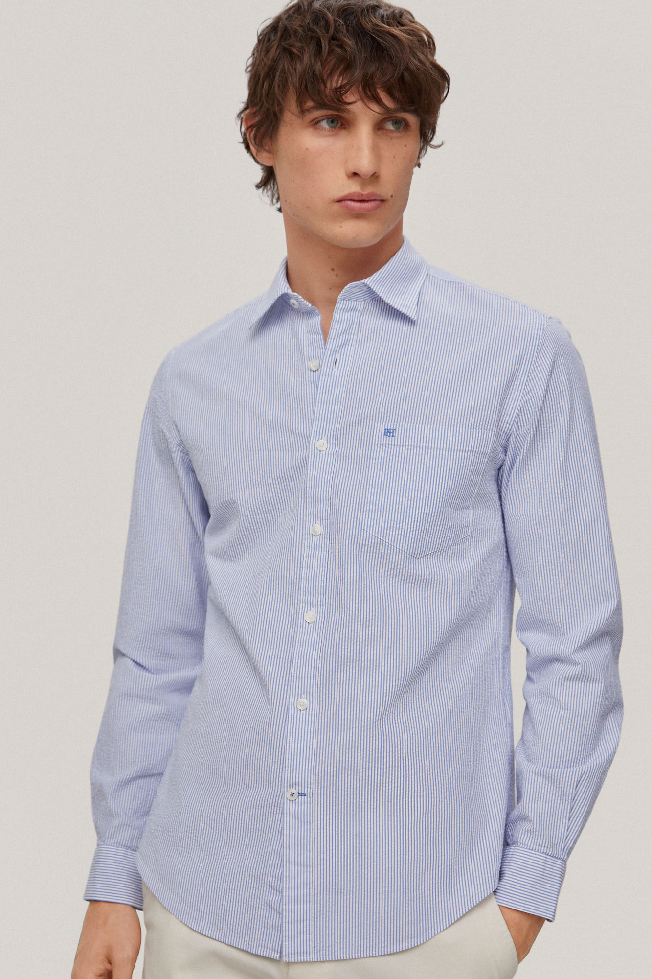 Camisa de manga comprida listrada em tecido seersucker - Azul