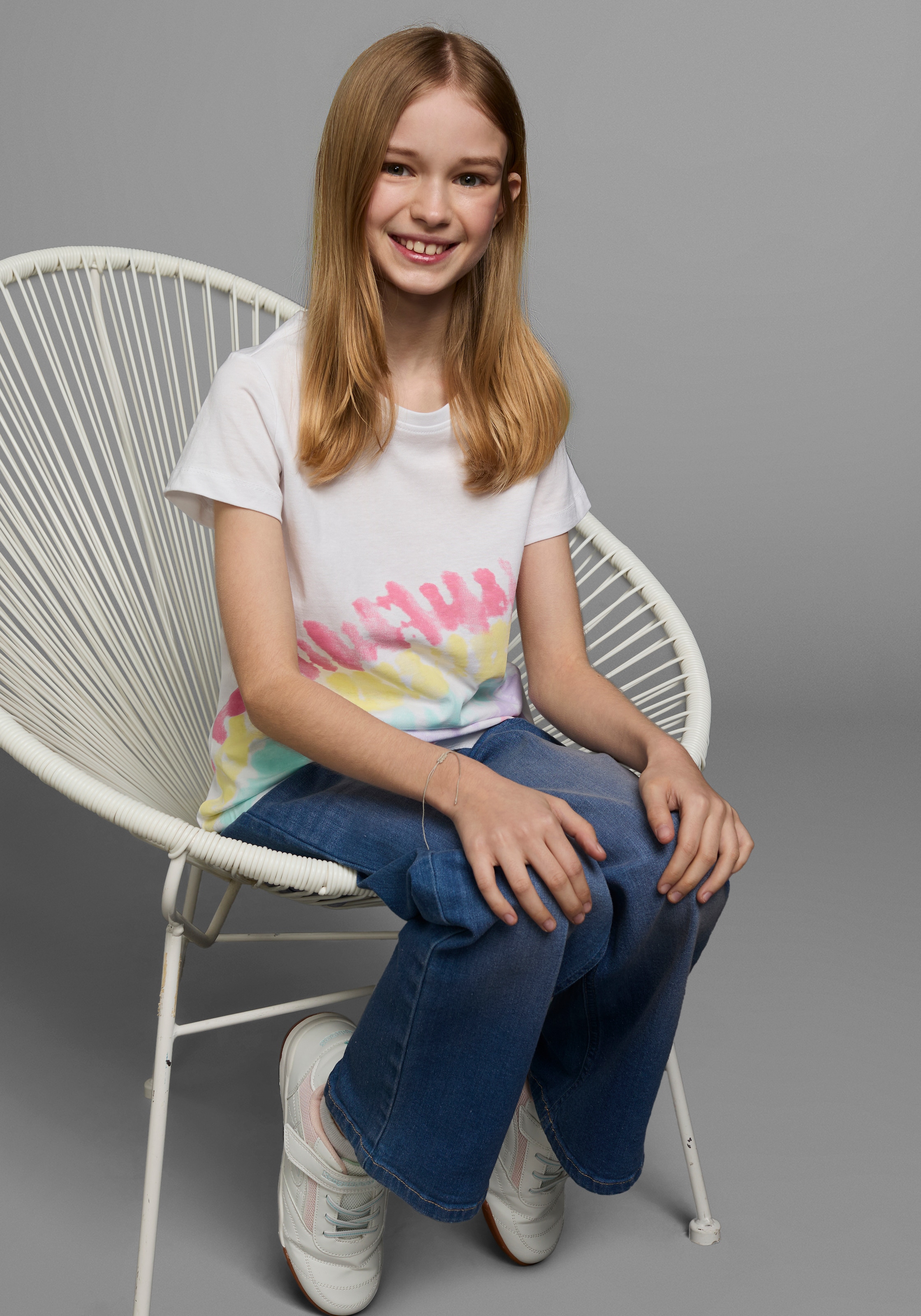 KIDSWORLD T-Shirt »Shirt mit Regenbogen-Print«, Kurzarm,  hüftlang geschnitten,  bedruckt,  Rundhals-Ausschnitt