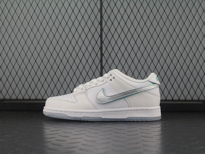 Nike SB Dunk Low Diamond Supply Co White Diamond
