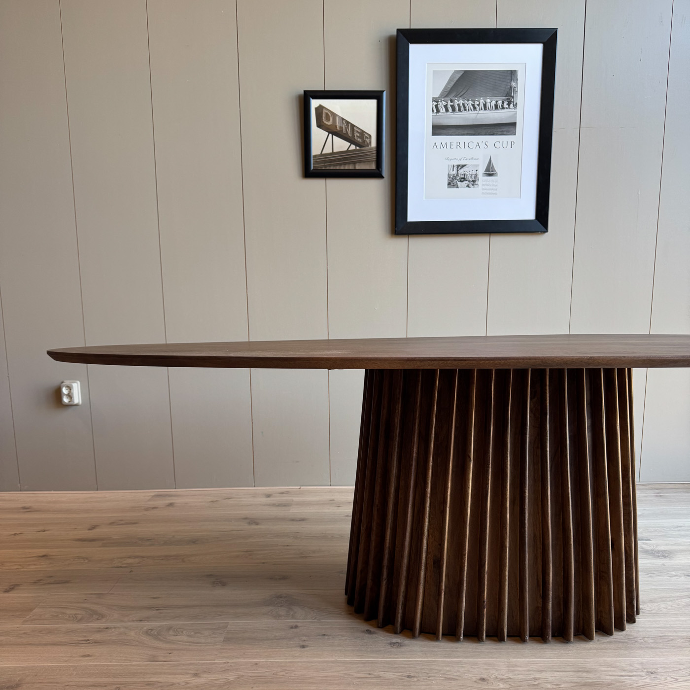 Eettafel Madrid ovaal 240cm