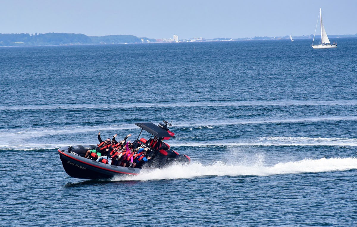 Speedboot fahren in Fehmarn als Geschenk