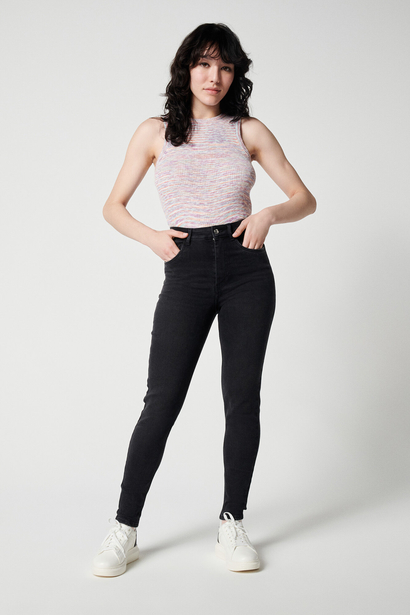 Calça jeans skinny de cintura alta