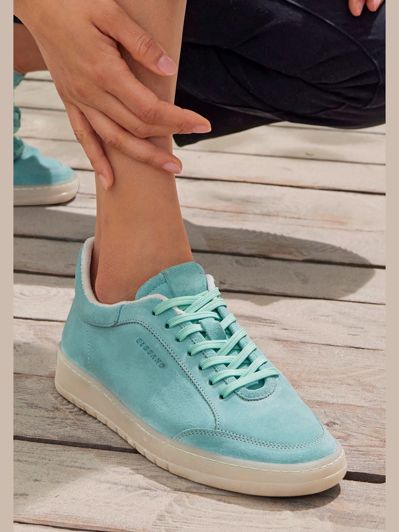 Baskets sneakers tendance et confortables en cuir doux de qualité