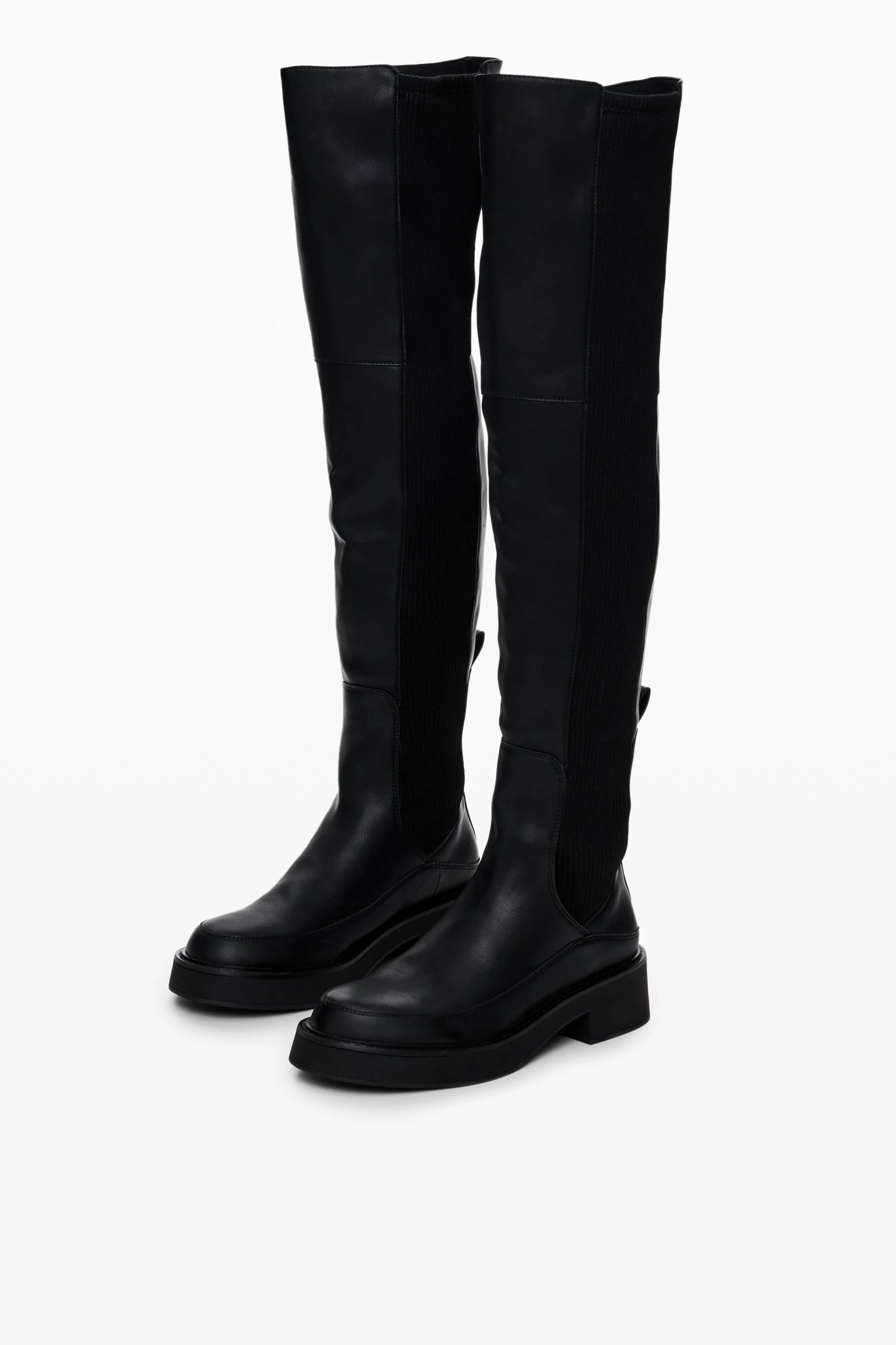 Bota alta Chelsea projetada por M. Christian Lacroix
