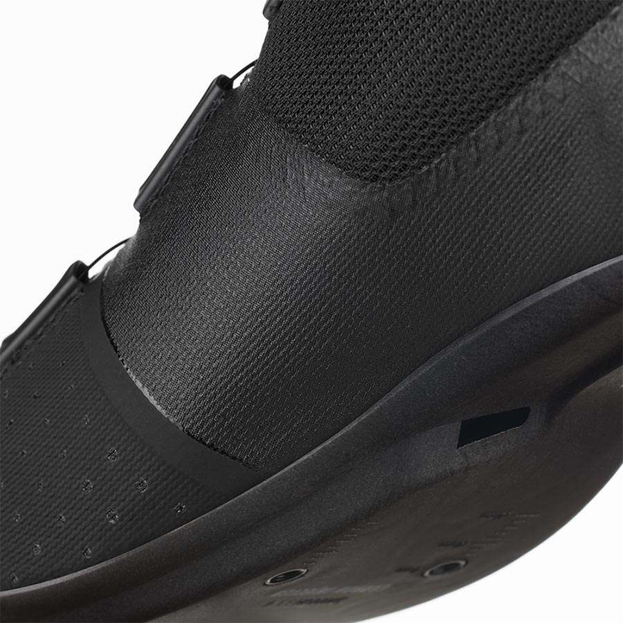 Fizik Overcurve R4 Wide Wielrenschoenen Zwart/Zwart