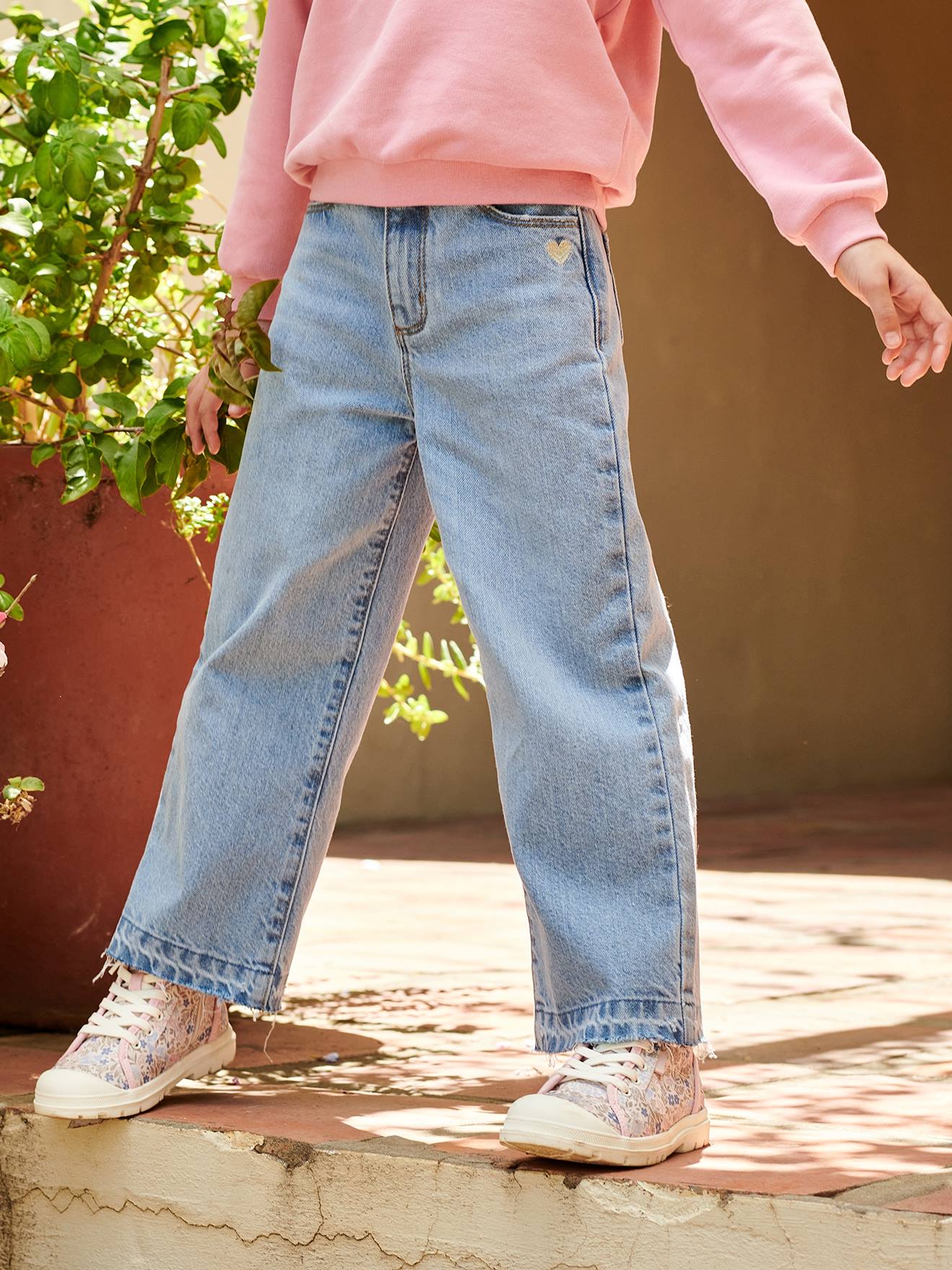 Calça jeans de perna larga com barra desfiada para meninas, jeans azul