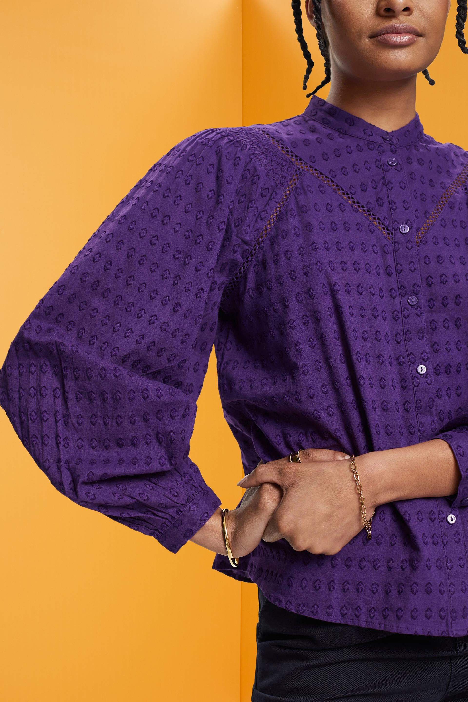 Blouse brodée