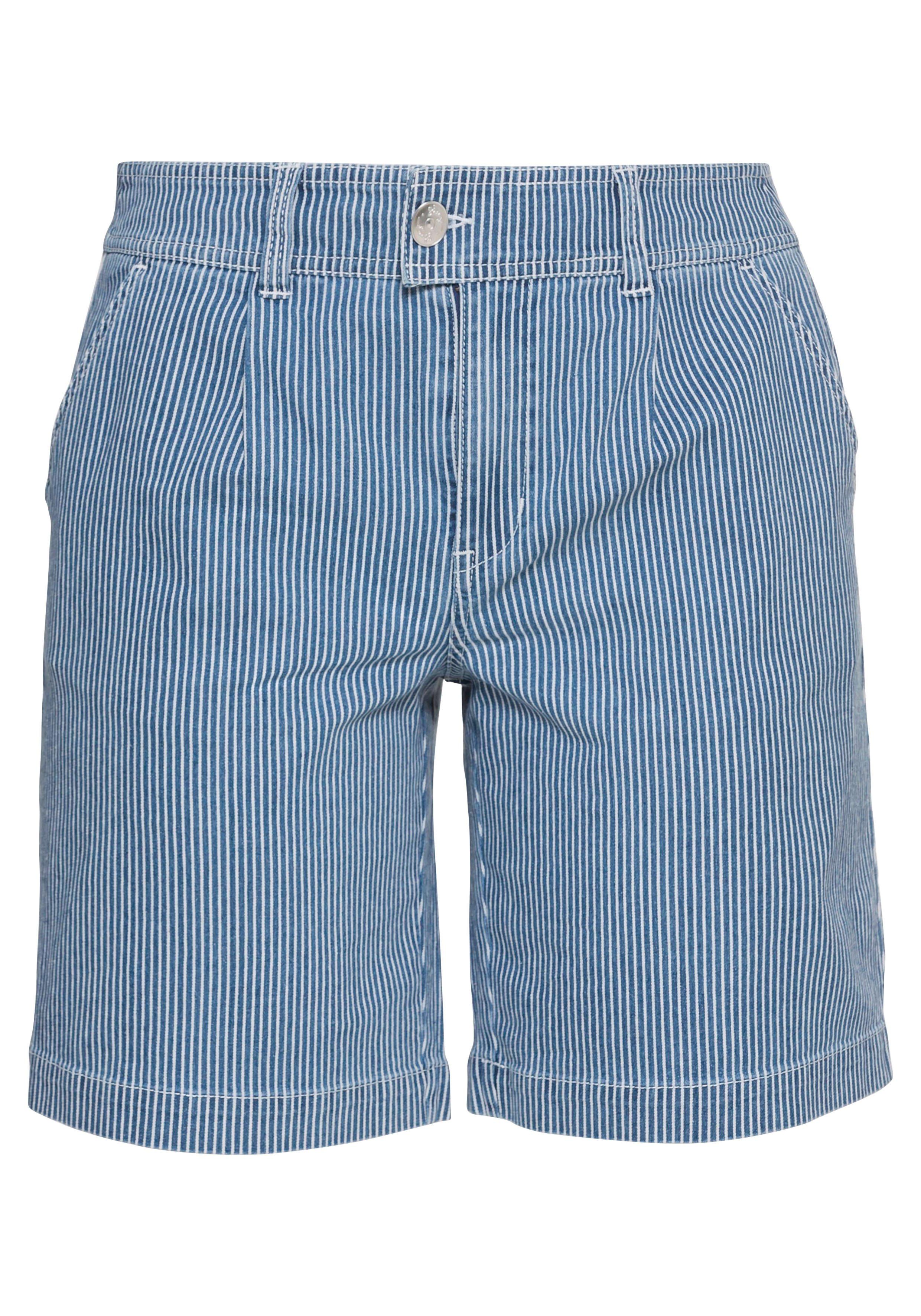 Bermuda-Jeans mit Alloverstreifen und Saumaufschlag