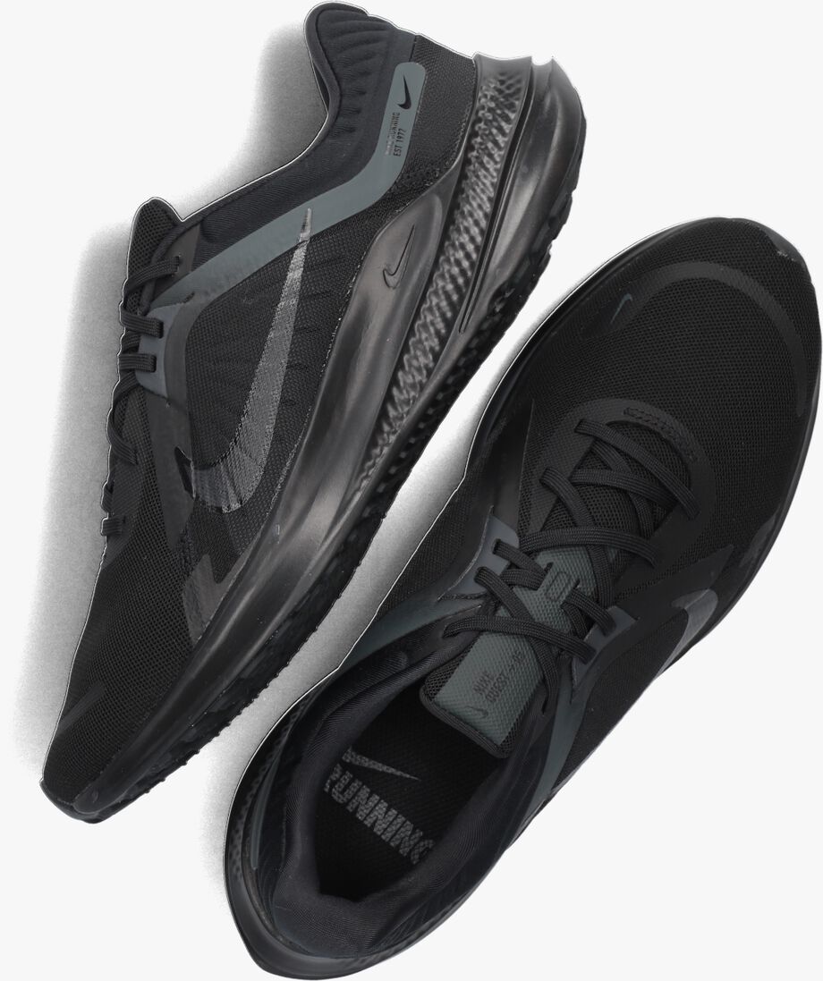 NIKE zwarte nike lage sneakers quest 5 heren