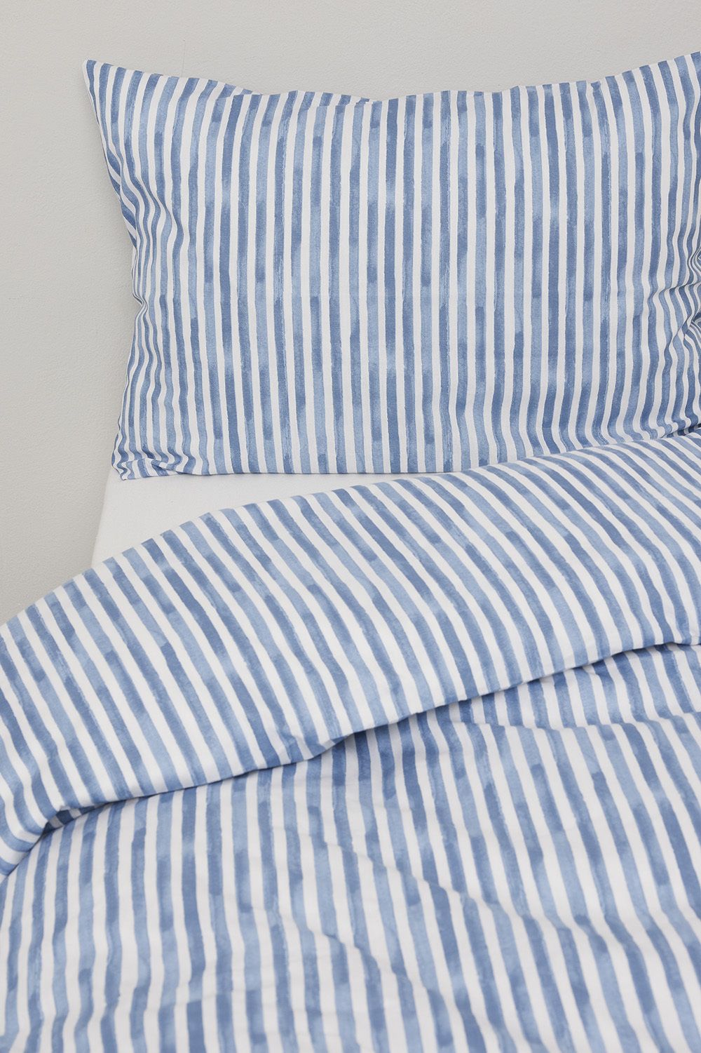Sengesett Saga Stripe 140x200cm