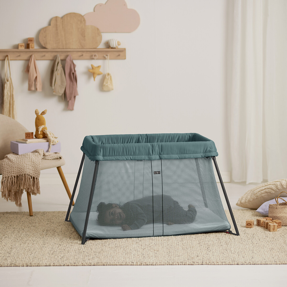 BABYBJORN<br>Reisbed light