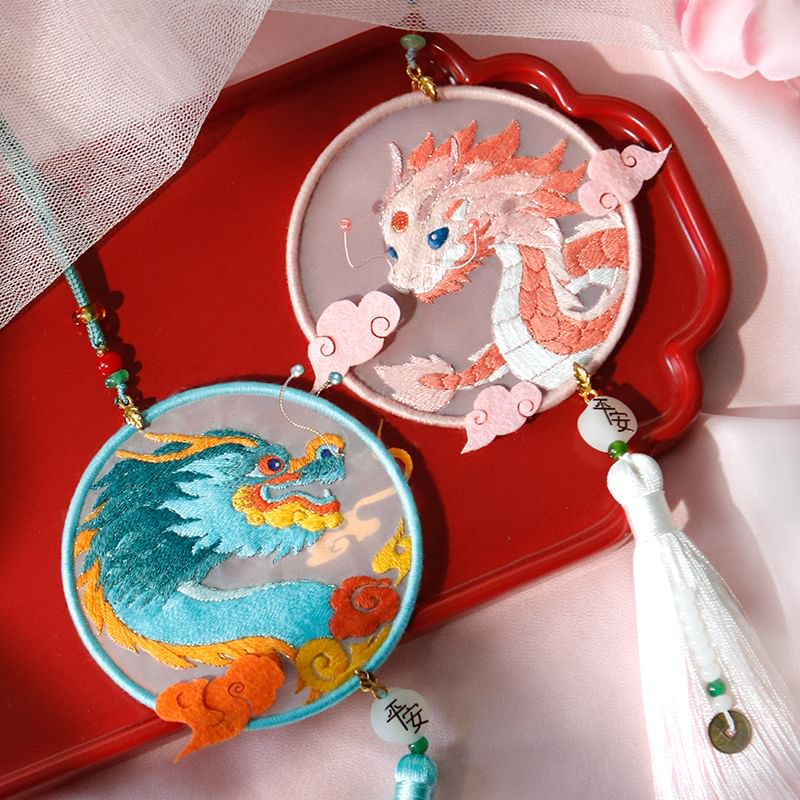 Embroidery Kingdom - DIY-borduurpakket met draken (verschillende ontwerpen)