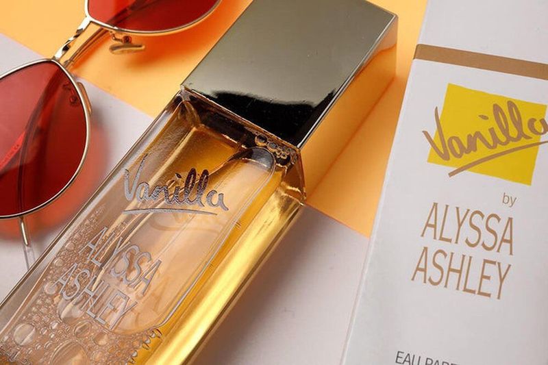 Alyssa Ashley Vanilla Eau de Cologne Spray 100 ml