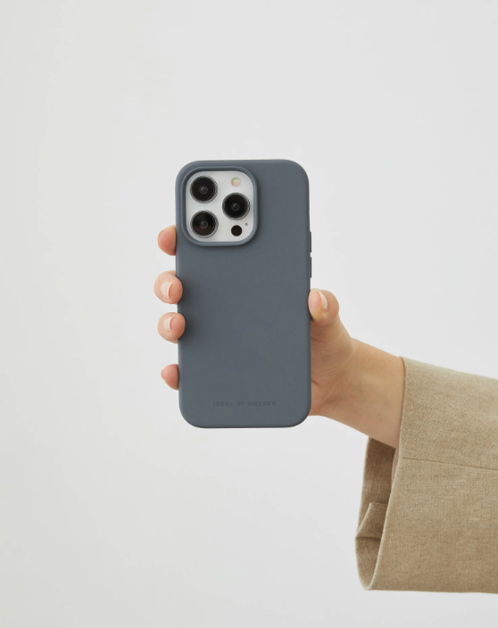 iPhone 16 Pro MagSafe Silikon Hülle Case Recycled (IDSICMS-I2461P-411) - Midnight Blue