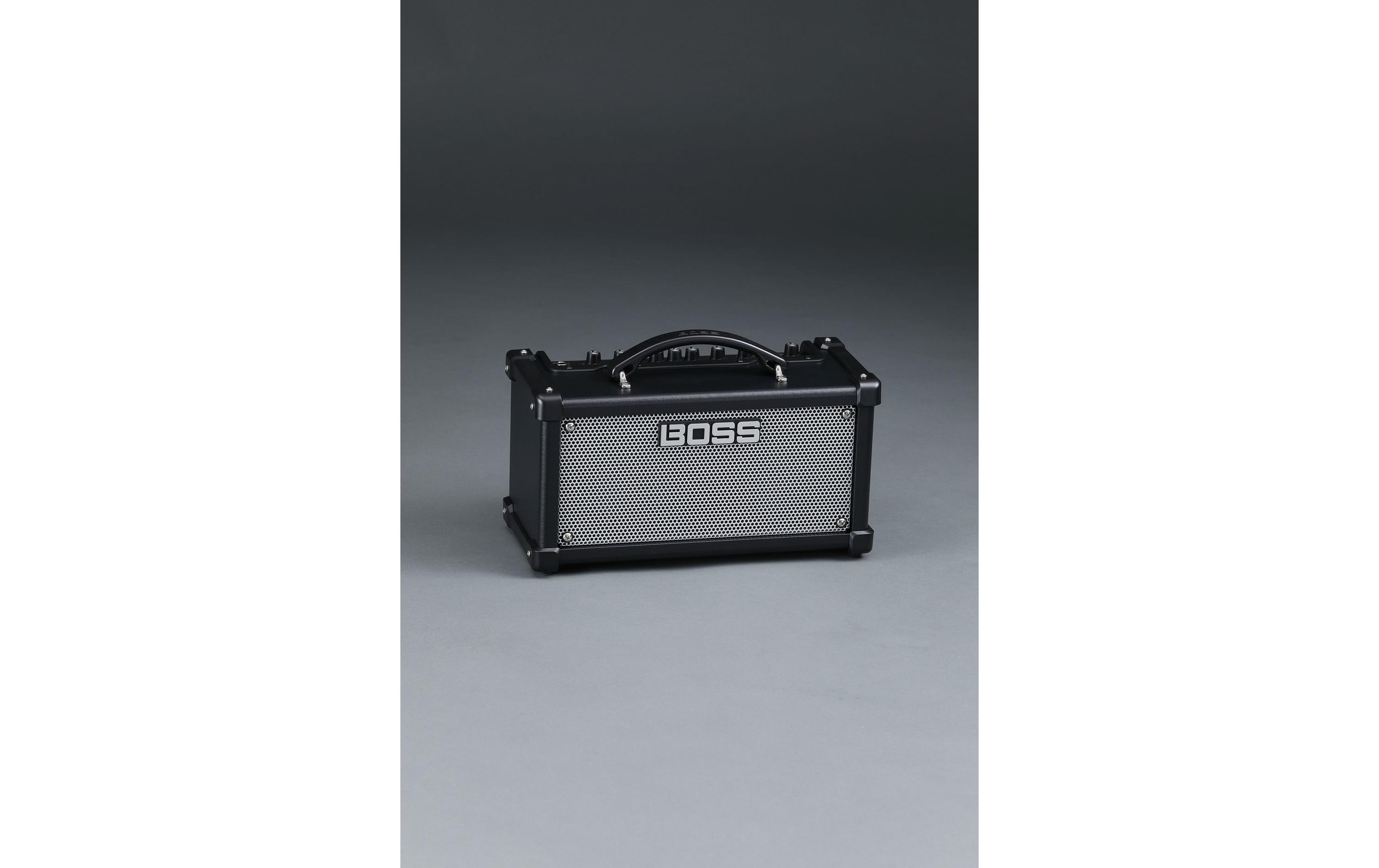 Combo Dual Cube LX<br>Extrem vielseitiger Desktop-Verstärker mit professionellen Sounds und Effekten