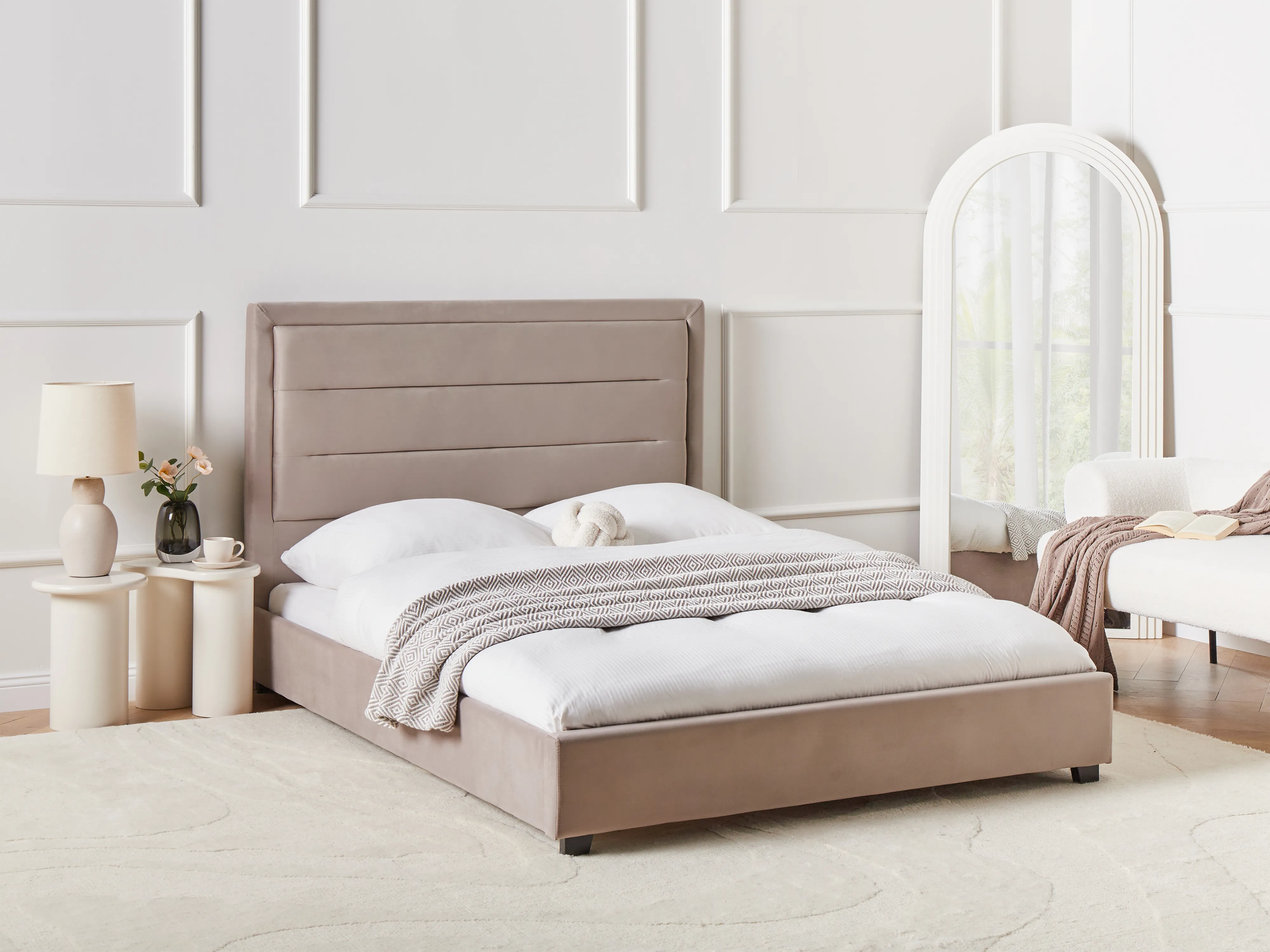 Bed Fluweel ROUEN 140 x 200 cm Taupe
