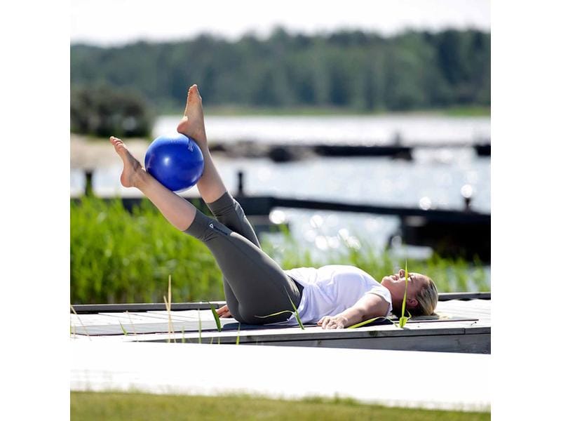 SISSEL Pilates Soft Ball Ø 22 cm Blau Trainingsball Pilates